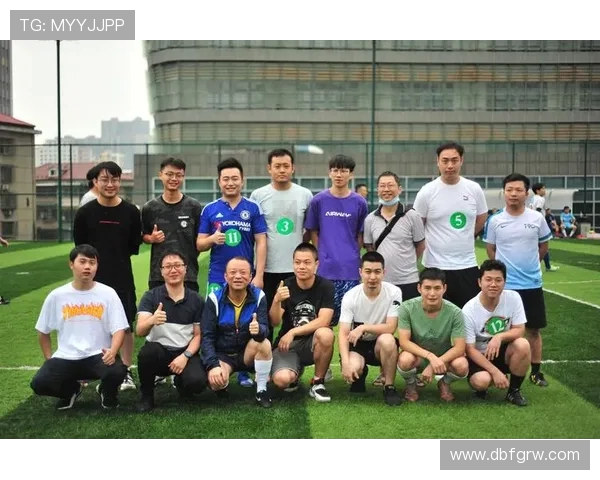 足球比赛的场上指挥与队长责任分析