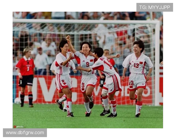 WeAreTheChampions响彻世界杯荣耀之巅的传奇之歌