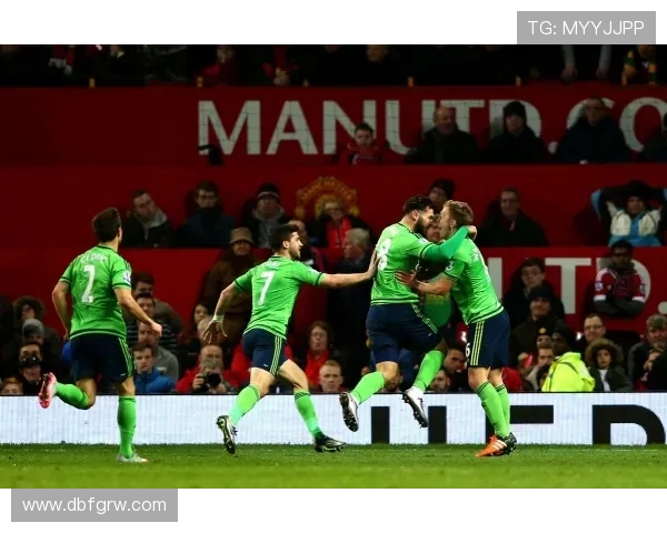 德拉普庆祝未进球引发热议差点冲出场外令人哭笑不得