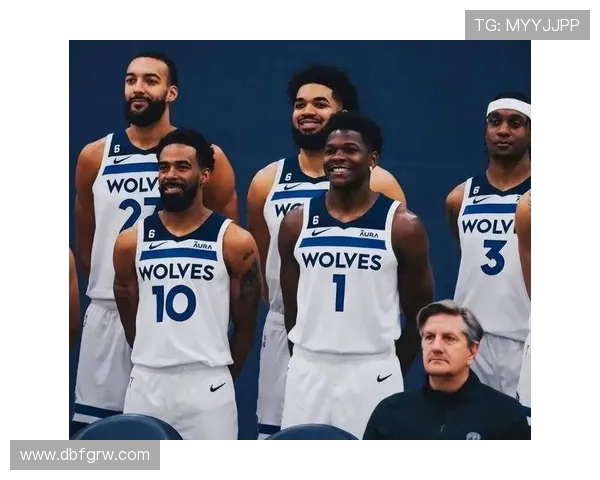 2015年NBA选秀状元唐斯加盟森林狼榜眼拉塞尔被湖人选中